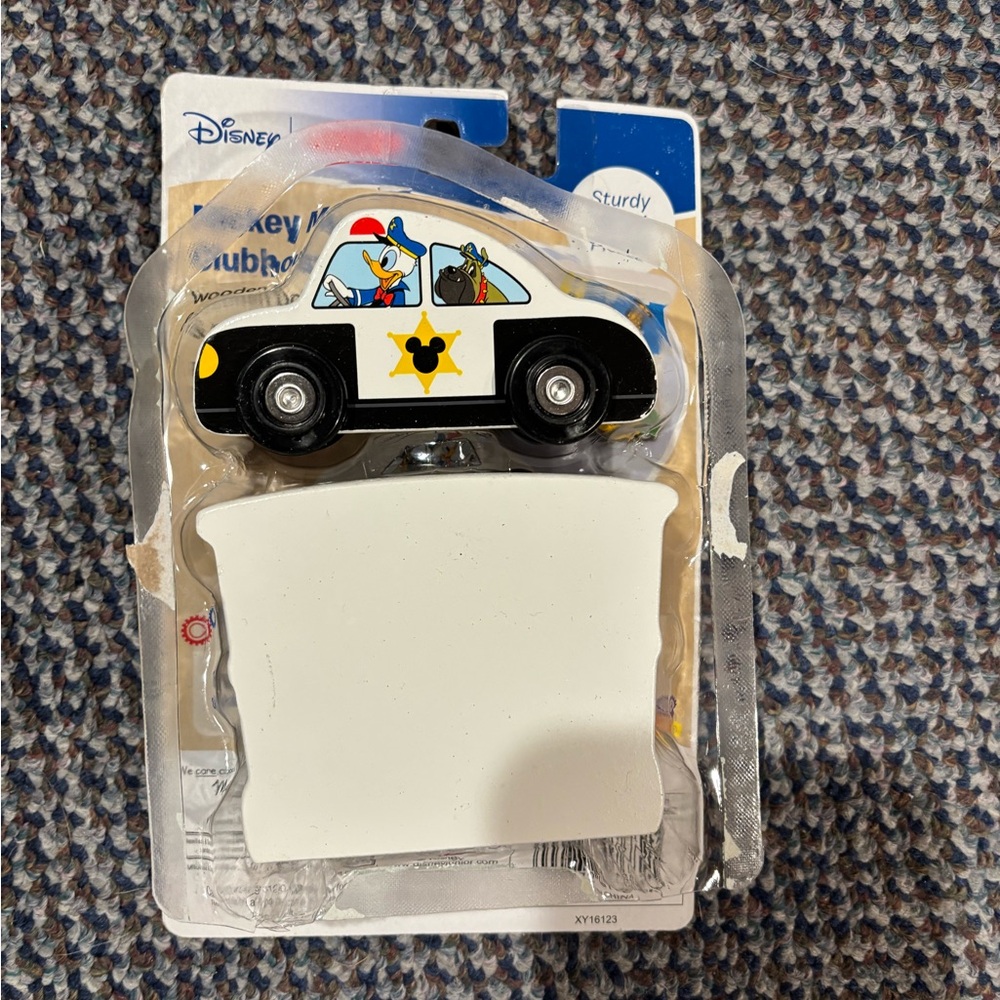 Mickey Mouse Clubhouse wooden police car & police station set. Melissa and Doug. - Picture 5 of 7